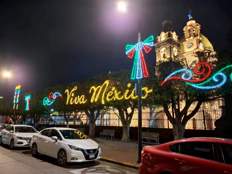 Adornos Luminosos para Fiestas Patrias