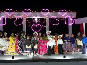 Adornos Luminosos para m&aacute;s tradiciones como el d&iacute;a del Amor y la Amistad