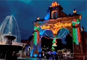 Ornamentaci&oacute;n luminosa para fiestas patrias