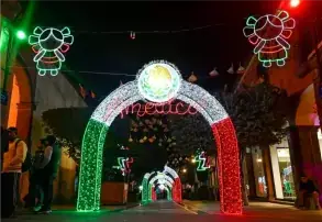 Ornamentaci&oacute;n Luminosa para Fiestas Patrias