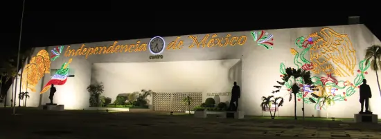 Ornamentación Luminosa para Fiestas Patrias, Navidad, y Eventos especiales